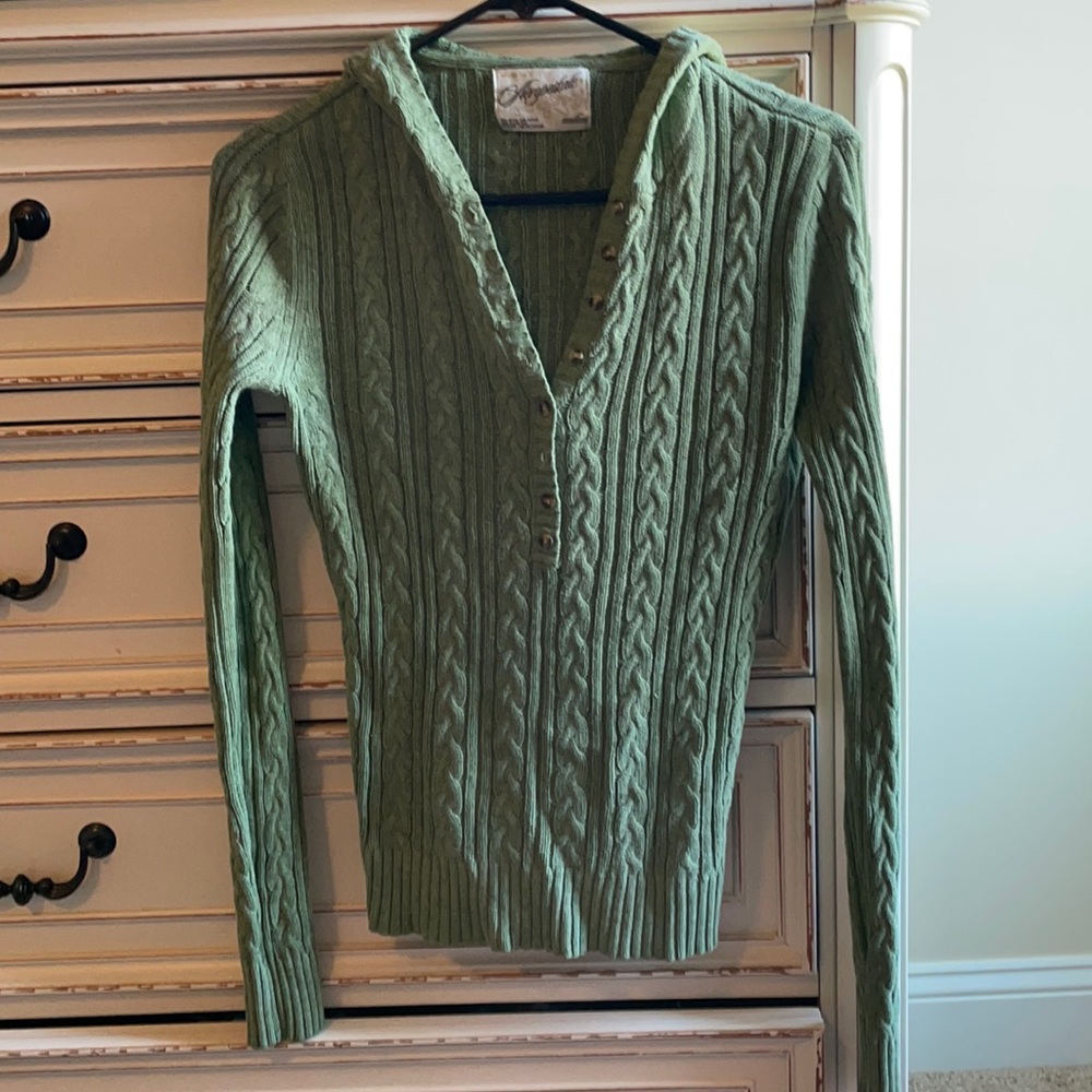 Aeropostale sweater size M